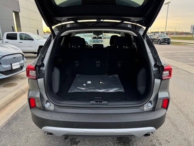 2026 Ford Escape Active w/Heated Steering Wheel + Adaptive Cruise Control