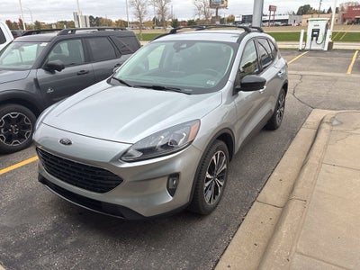 2022 Ford Escape SEL w/Adaptive Cruise + Tow Pkg
