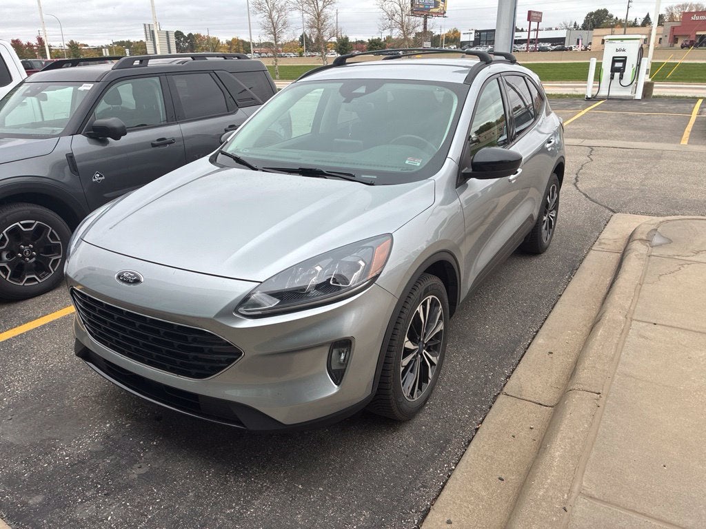 2022 Ford Escape SEL w/Adaptive Cruise + Tow Pkg