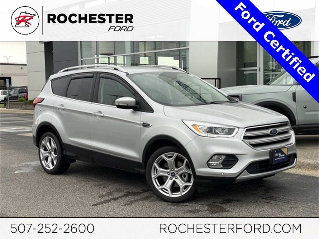 2019 Ford Escape Titanium w/ Heated Steering Wheel + Tow Package
