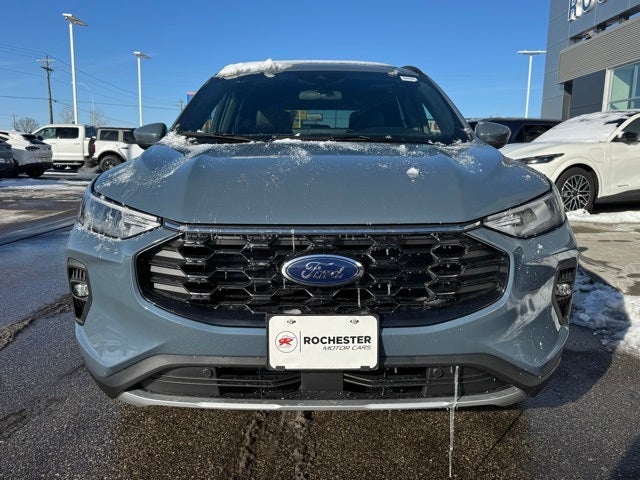 2026 Ford Escape ST-Line w/Heated Steering Wheel + Adaptive Cruise Control
