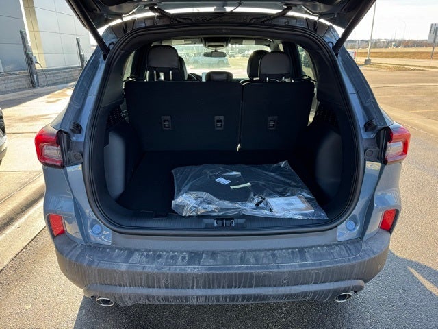 2026 Ford Escape ST-Line w/Heated Steering Wheel + Adaptive Cruise Control