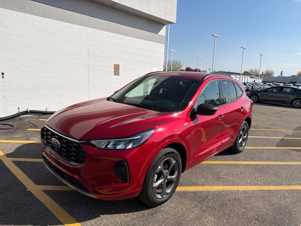 2024 Ford Escape ST-Line w/Heated Steering Wheel + Adaptive Cruise