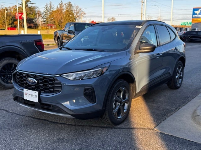 2026 Ford Escape ST-Line w/ Sunroof
