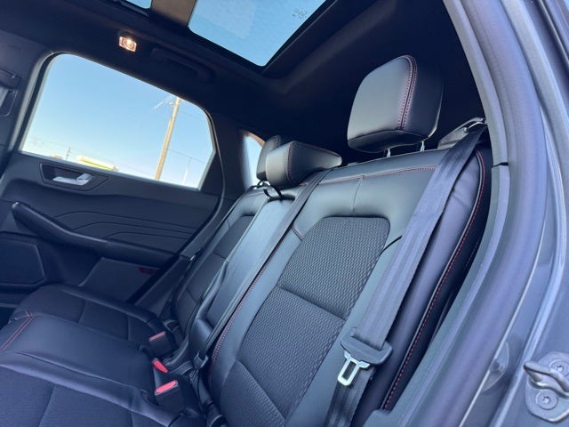 2026 Ford Escape ST-Line w/ Sunroof