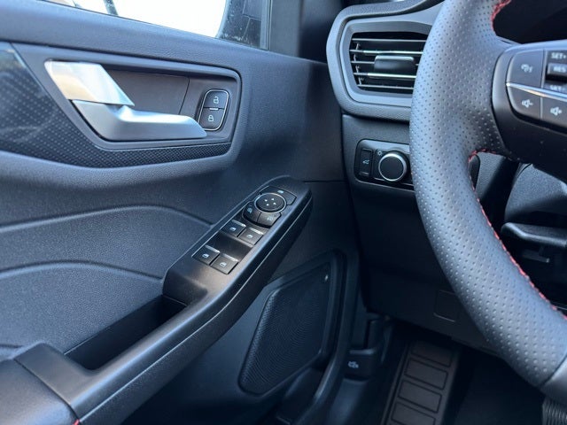 2026 Ford Escape ST-Line w/ Sunroof