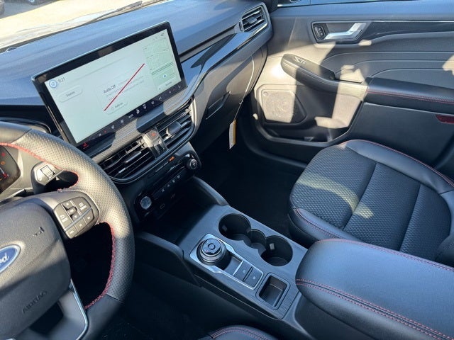 2026 Ford Escape ST-Line w/Panoramic Moonroof + Adaptive Cruise