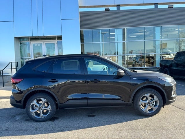 2026 Ford Escape ST-Line w/Panoramic Moonroof + Adaptive Cruise