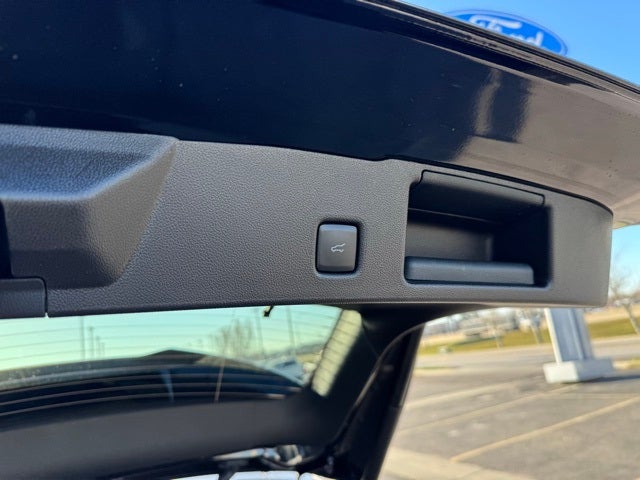 2026 Ford Escape ST-Line w/Panoramic Moonroof + Adaptive Cruise