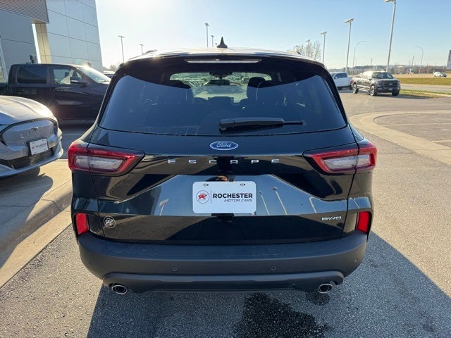 2026 Ford Escape ST-Line w/Panoramic Moonroof + Adaptive Cruise