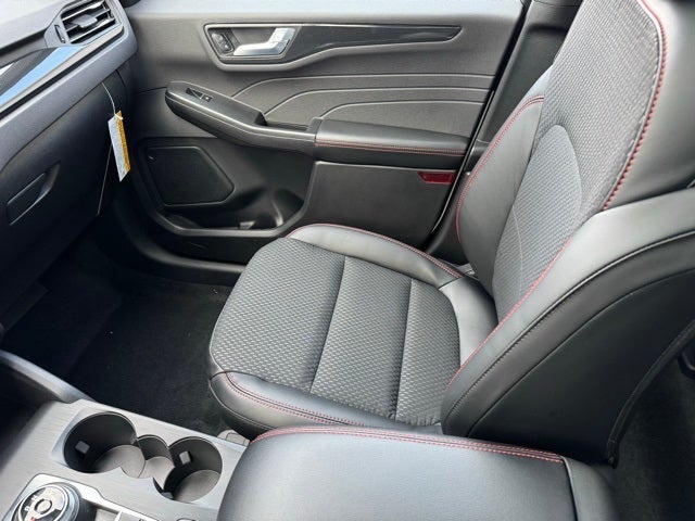 2026 Ford Escape Hybrid ST-Line Select w/Panoramic Moonroof + Adaptive Cruise