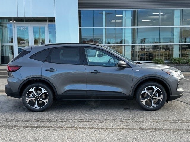 2026 Ford Escape Hybrid ST-Line Select w/ Panoramic SunRoof