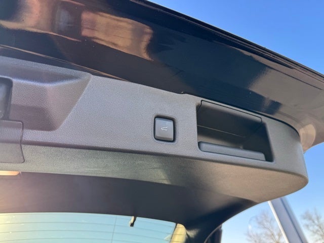 2026 Ford Escape Hybrid ST-Line Select w/Panoramic Moonroof + Adaptive Cruise