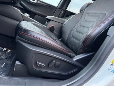 2024 Ford Escape ST-Line Elite w/ Panoramic Moonroof + Head-Up Display