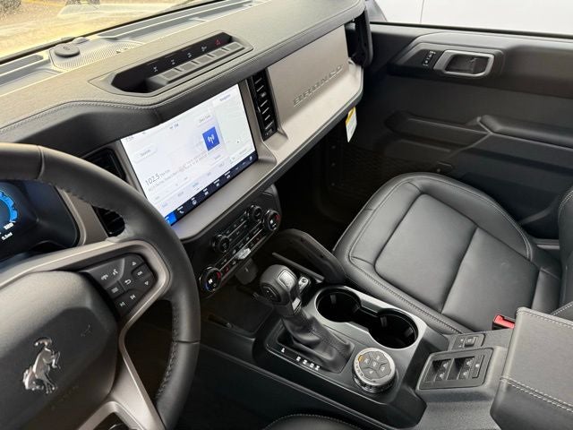 2026 Ford Bronco Outer Banks Sasquatch Package