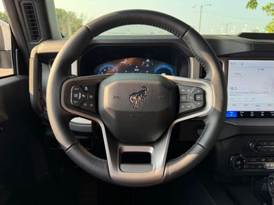 2026 Ford Bronco Outer Banks w/Sinister Bronze Pkg