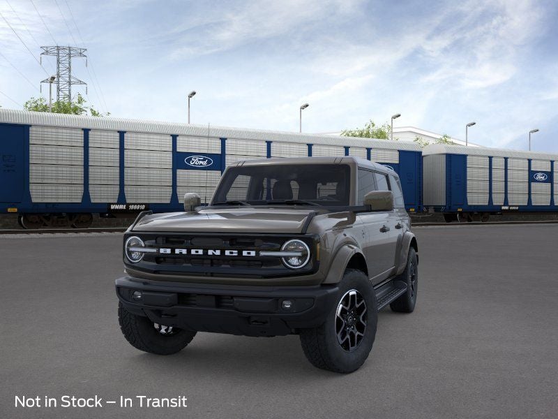 2026 Ford Bronco Outer Banks w/Heated Steering Wheel + Adaptive Cruise