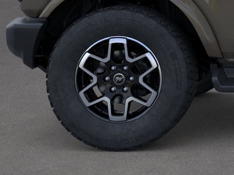 2026 Ford Bronco Outer Banks w/Heated Steering Wheel + Adaptive Cruise