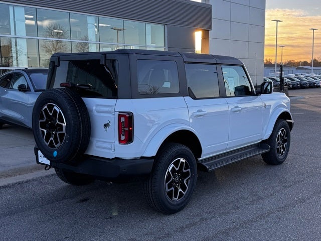 2025 Ford Bronco Outer Banks w/360 Camera + Hard Top