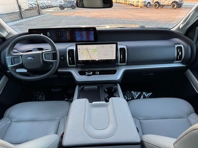 2025 Ford Expedition Max Active w/ Panoramic Moonroof + 8 Passenger Seating (2nd R