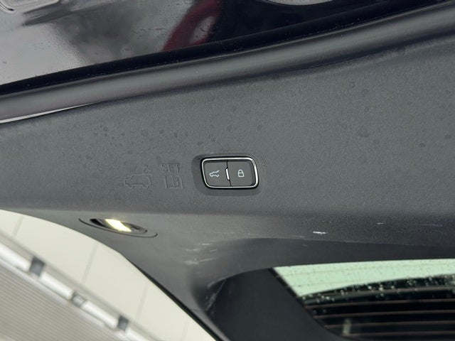 2025 Ford Expedition Max Active w/ Panoramic Moonroof + 8 Passenger Seating (2nd R