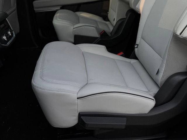 2027 Ford Expedition Max Platinum w/Ultimate Pkg + Drivers Pkg