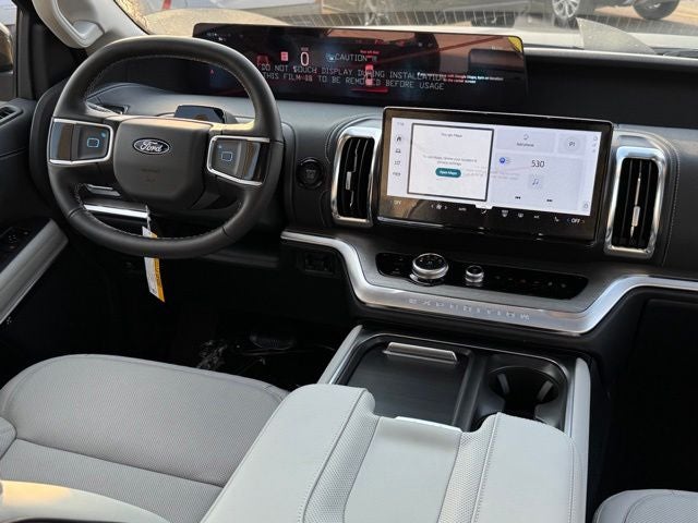 2027 Ford Expedition Max Platinum w/Ultimate Pkg + Drivers Pkg