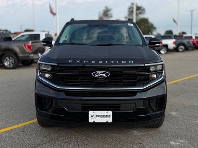 2027 Ford Expedition Max Platinum w/Ultimate Pkg + Drivers Pkg
