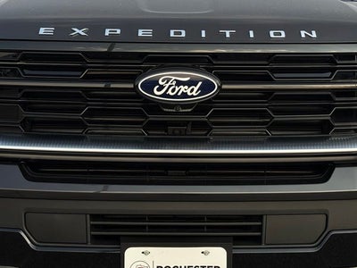 2027 Ford Expedition Max Platinum w/Ultimate Pkg + Drivers Pkg