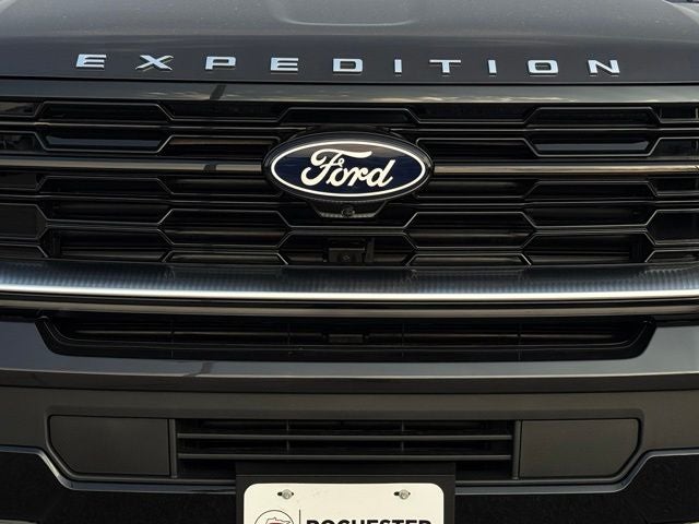 2027 Ford Expedition Max Platinum w/Ultimate Pkg + Drivers Pkg