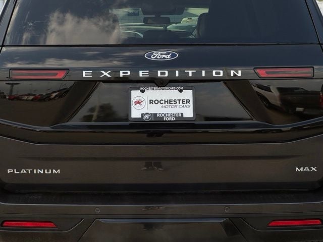 2027 Ford Expedition Max Platinum w/Ultimate Pkg + Drivers Pkg