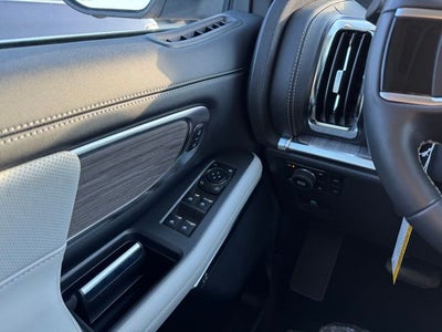 2026 Ford Expedition Max Platinum w/Massaging Seats