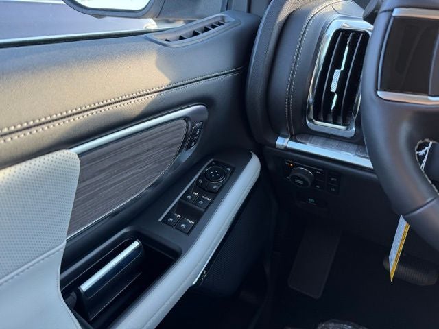 2026 Ford Expedition Max Platinum w/Massaging Seats