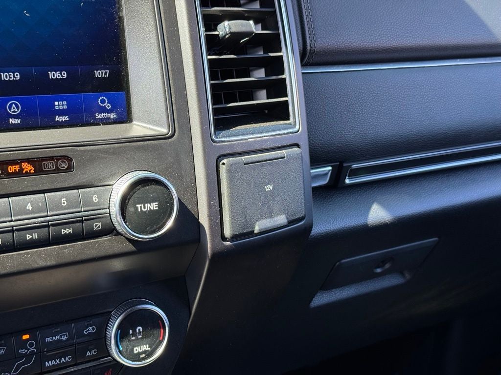 2020 Ford Expedition Max Limited w/Heavy Duty Tow Pkg