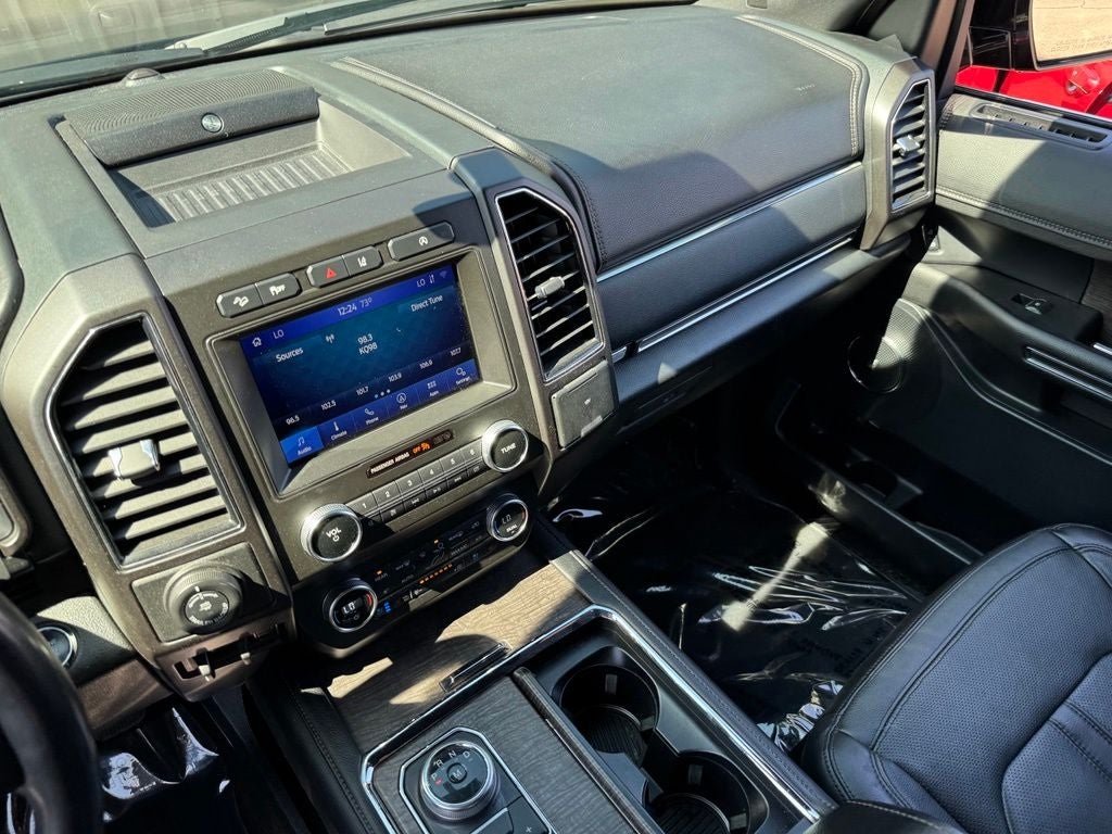 2020 Ford Expedition Max Limited w/Heavy Duty Tow Pkg