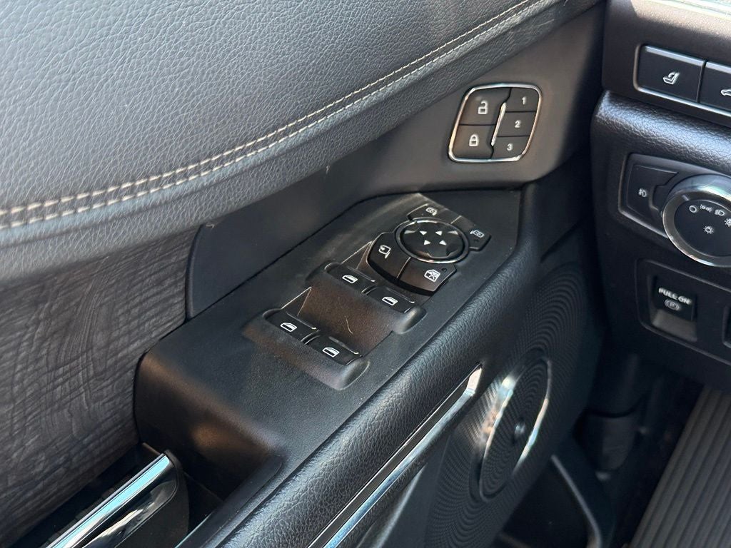 2020 Ford Expedition Max Limited w/Heavy Duty Tow Pkg