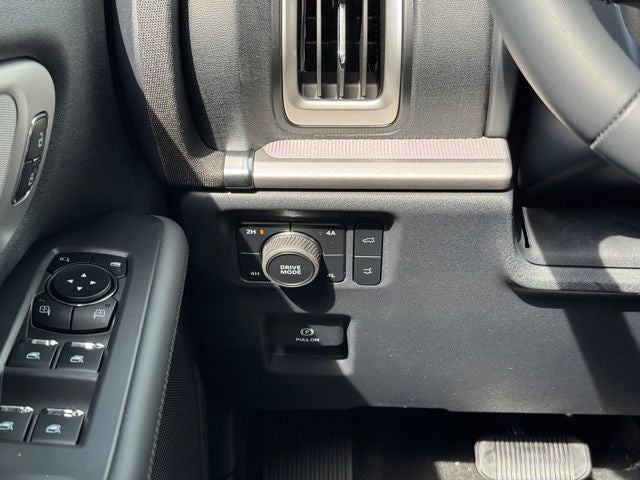 2026 Ford Expedition Active w/Panoramic Vista Roof