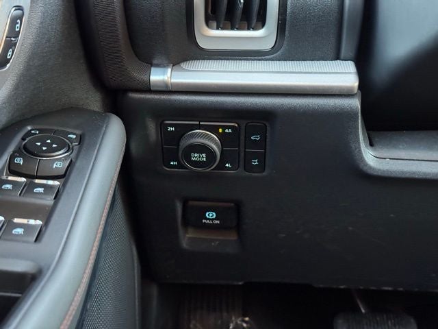 2025 Ford Expedition Active w/ Panoramic Moonroof + 2nd Row Bucket Seats