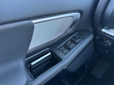 2026 Ford Expedition Active w/Panoramic Roof + 20" Wheels