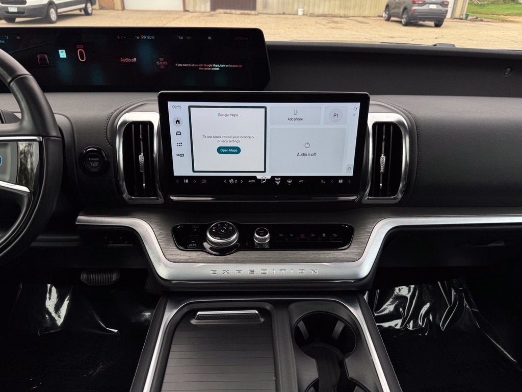 Used 2025 Ford Expedition Platinum with VIN 1FMJU1M80SEA46265 for sale in Rochester, Minnesota