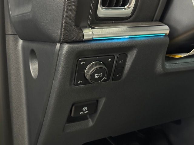 2027 Ford Expedition Platinum w/30th Anniversary Pkg