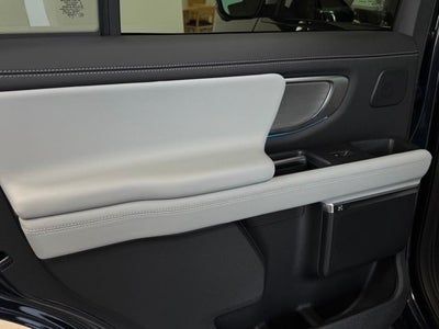 2027 Ford Expedition Platinum w/30th Anniversary Pkg
