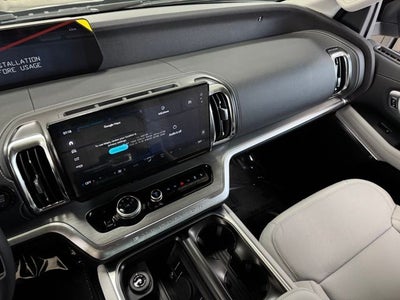 2027 Ford Expedition Platinum w/30th Anniversary Pkg