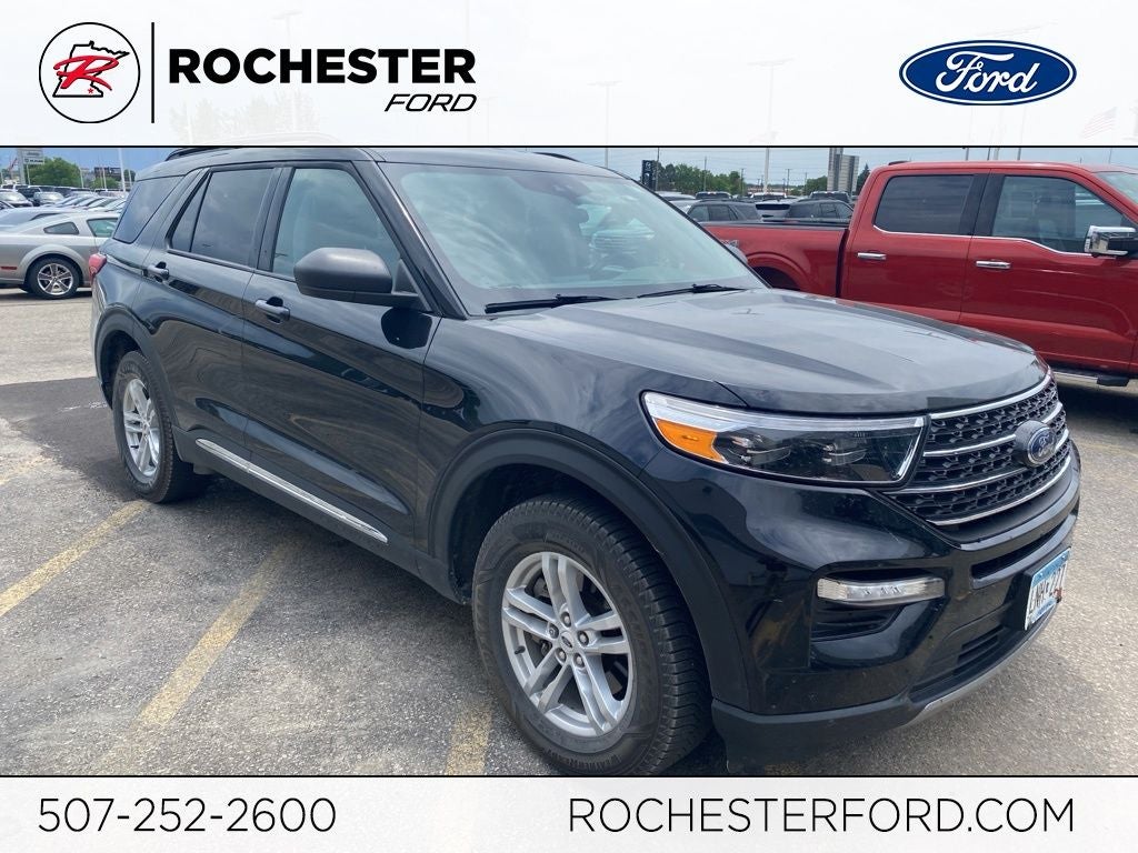 2024 Ford Explorer XLT 4WD's photo