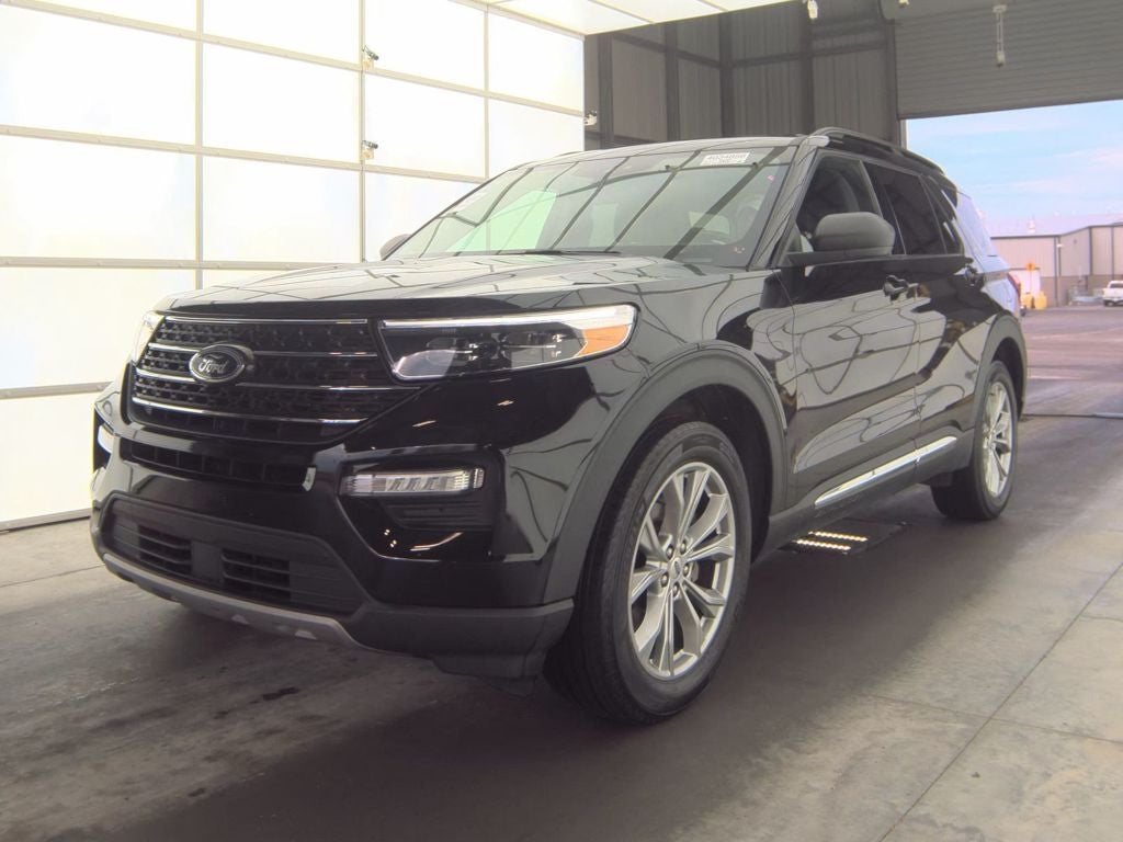Used 2023 Ford Explorer XLT with VIN 1FMSK8DH3PGA54391 for sale in Rochester, Minnesota