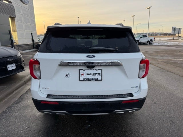 2020 Ford Explorer XLT w/ Twin Panel Moonroof + Heated Steering Wheel
