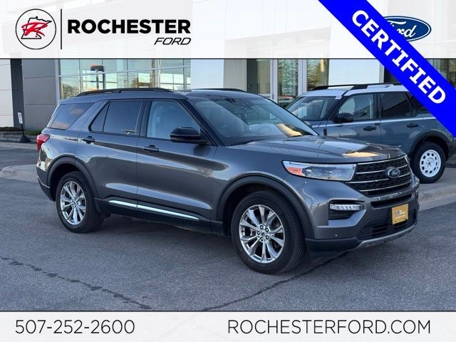 2024 Ford Explorer XLT 4WD's photo
