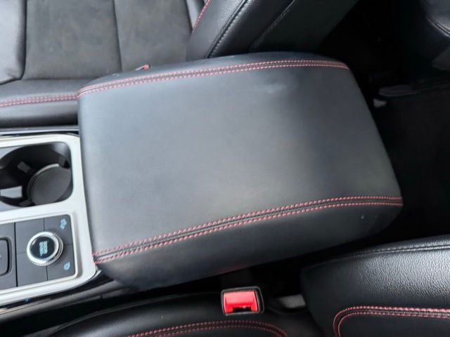 2022 Ford Explorer ST-Line w/ Twin Panel Moonroof + Trailer Tow Package