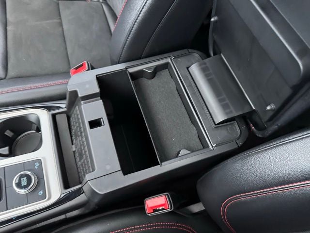 2022 Ford Explorer ST-Line w/ Twin Panel Moonroof + Trailer Tow Package