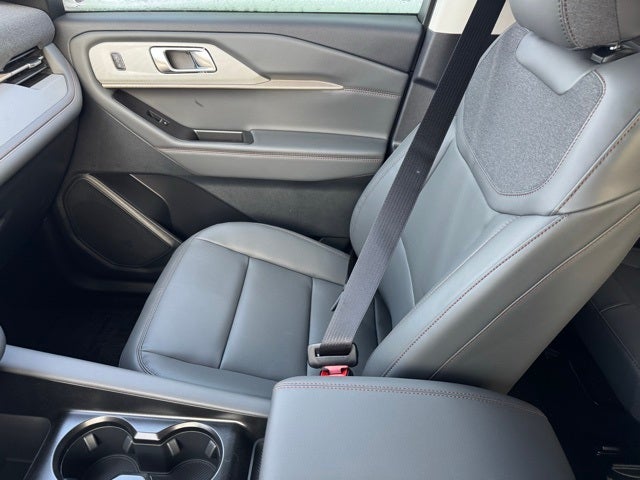 2026 Ford Explorer Active w/Heated Steering Wheel + 20" Wheels